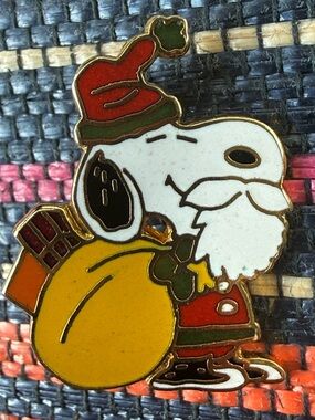 Snoopy Santa Brooch - Multicolor Holiday Pin